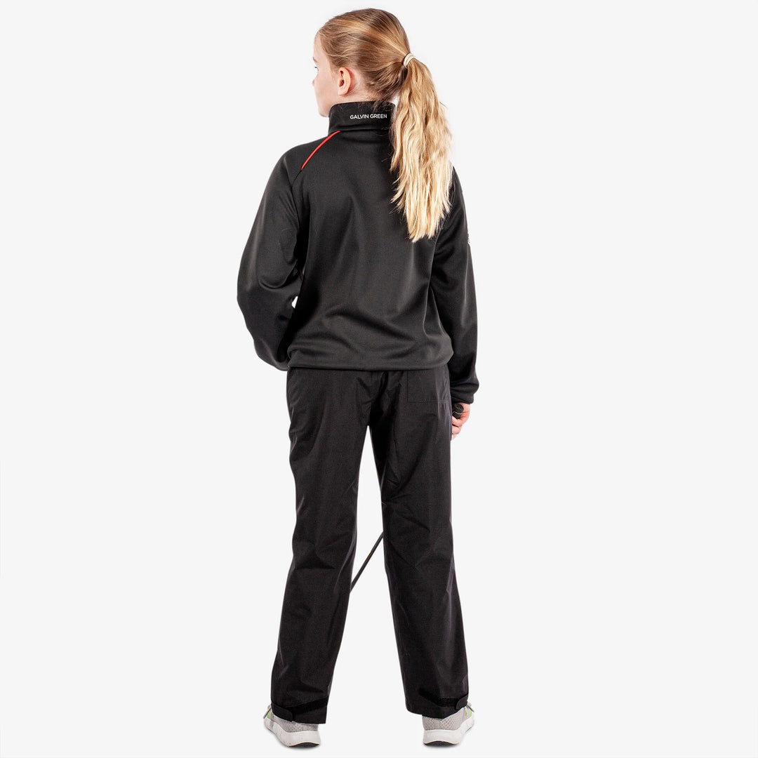 Reine is a Windproof and water repellent golf jacket for Juniors in the color Black(4)