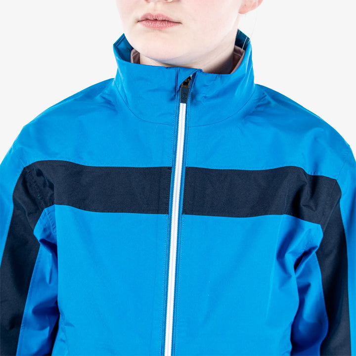 Robert is a Waterproof golf jacket for Juniors in the color Blue/Navy(3)