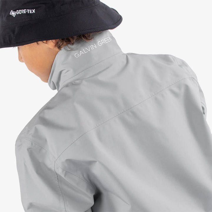 Robert is a Waterproof golf jacket for Juniors in the color Sharkskin/White(7)