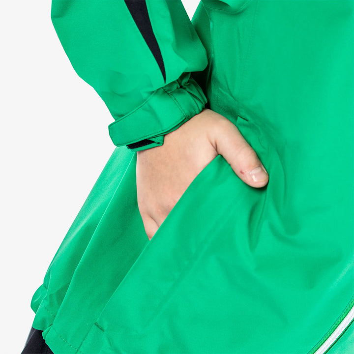 Robert is a Waterproof golf jacket for Juniors in the color Golf Green(5)