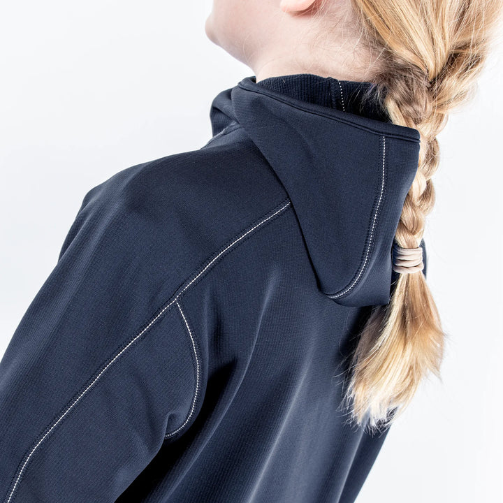 Rob is a Insulating golf sweatshirt for Juniors in the color Navy(6)