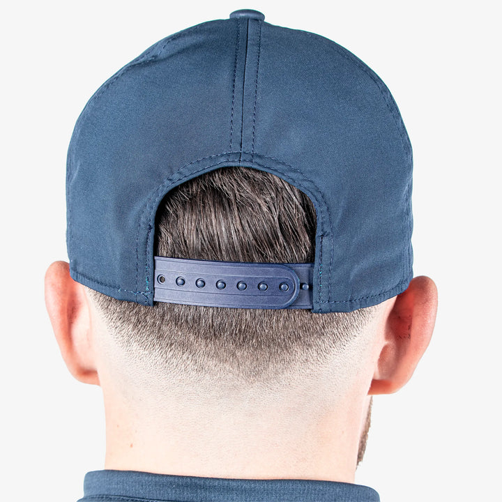 Sanders is a Golf cap in the color Navy(4)