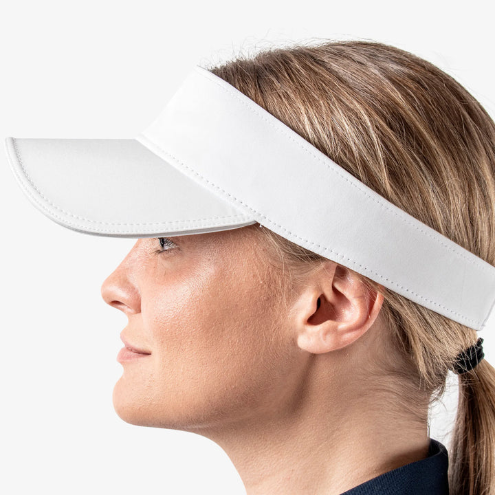 Shade is a Sun visor in the color White(2)