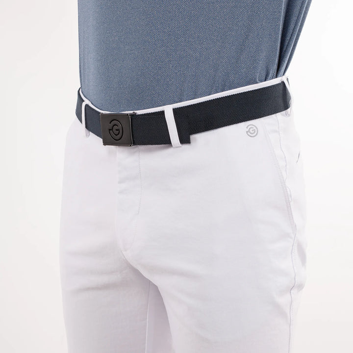 Ward is a Elastic golf belt in the color Navy(2)