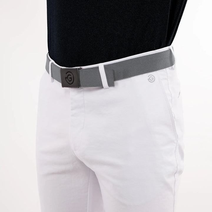 Ward is a Elastic golf belt in the color Sharkskin(2)