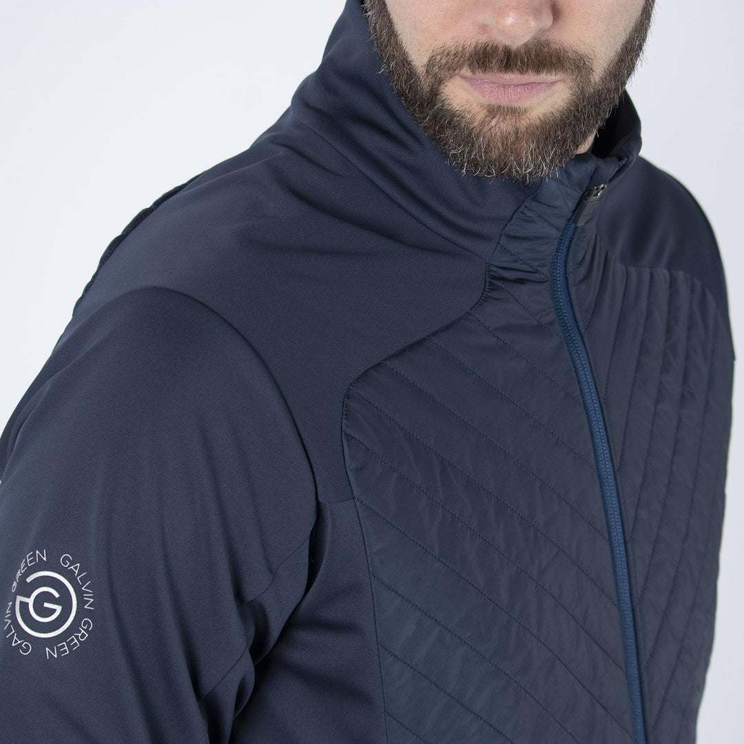 Linc is a Windproof and water repellent jacket for Men in the color Navy(3)