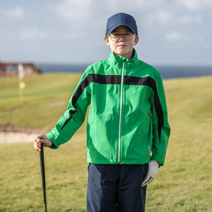 Robert is a Waterproof jacket for Juniors in the color Golf Green(6)