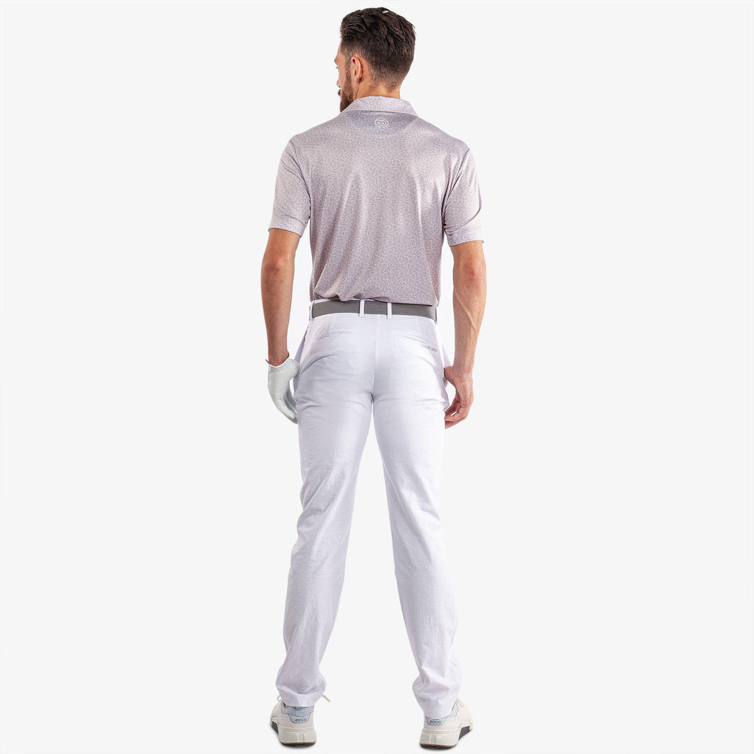 Mani is a Breathable short sleeve golf shirt for Men in the color Cool Grey(7)