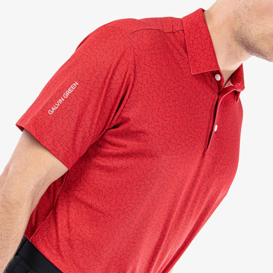 Mani is a Breathable short sleeve golf shirt for Men in the color Red(3)