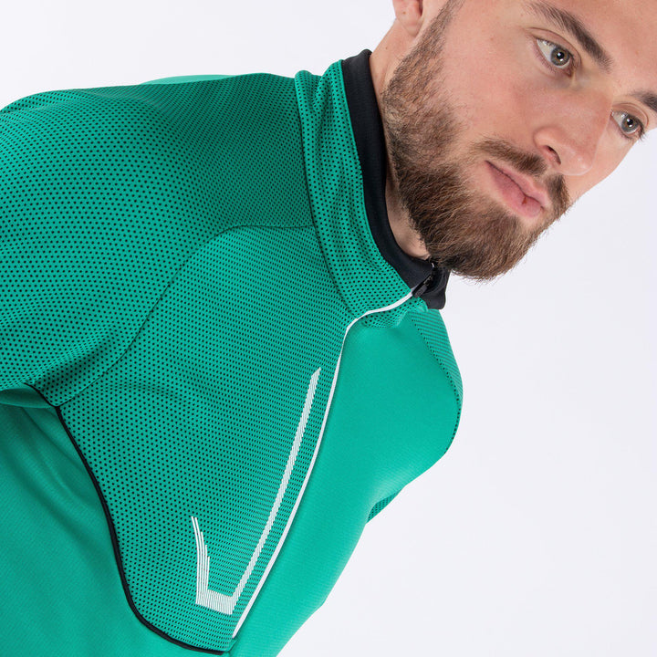 Daxton is a Insulating mid layer for Men in the color Golf Green(3)