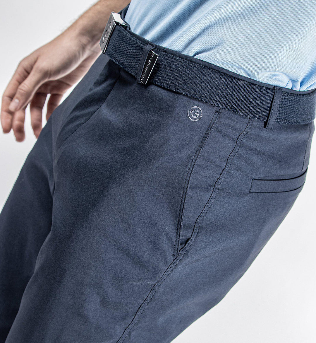 Noah is a Breathable golf pants for Men in the color Navy(4)