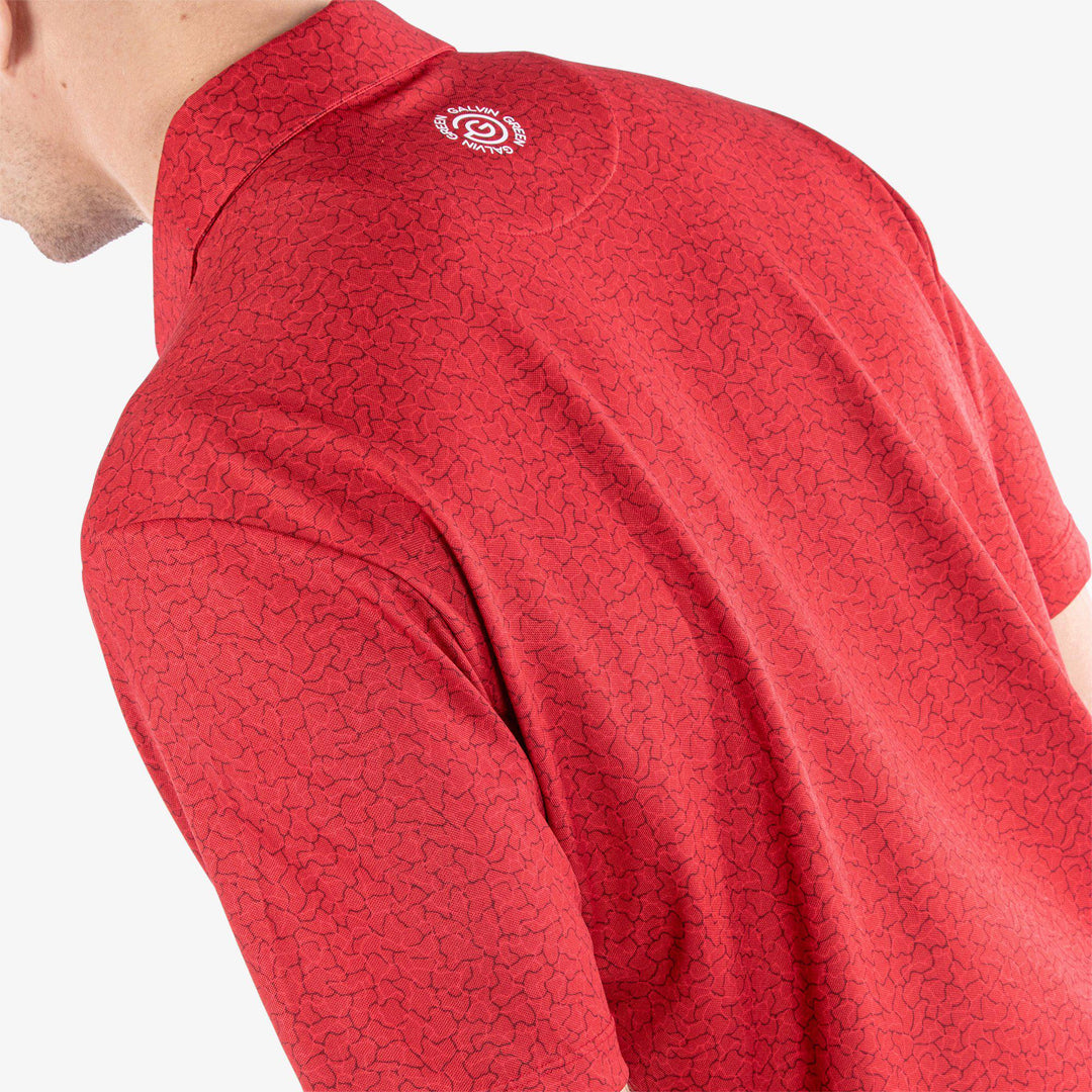 Mani is a Breathable short sleeve shirt for  in the color Red(6)