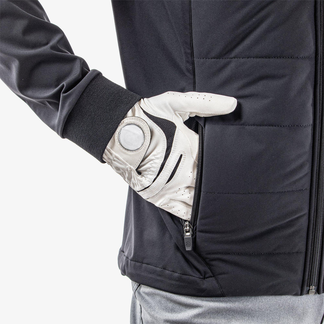 Leonard is a Windproof and water repellent jacket for  in the color Black(4)