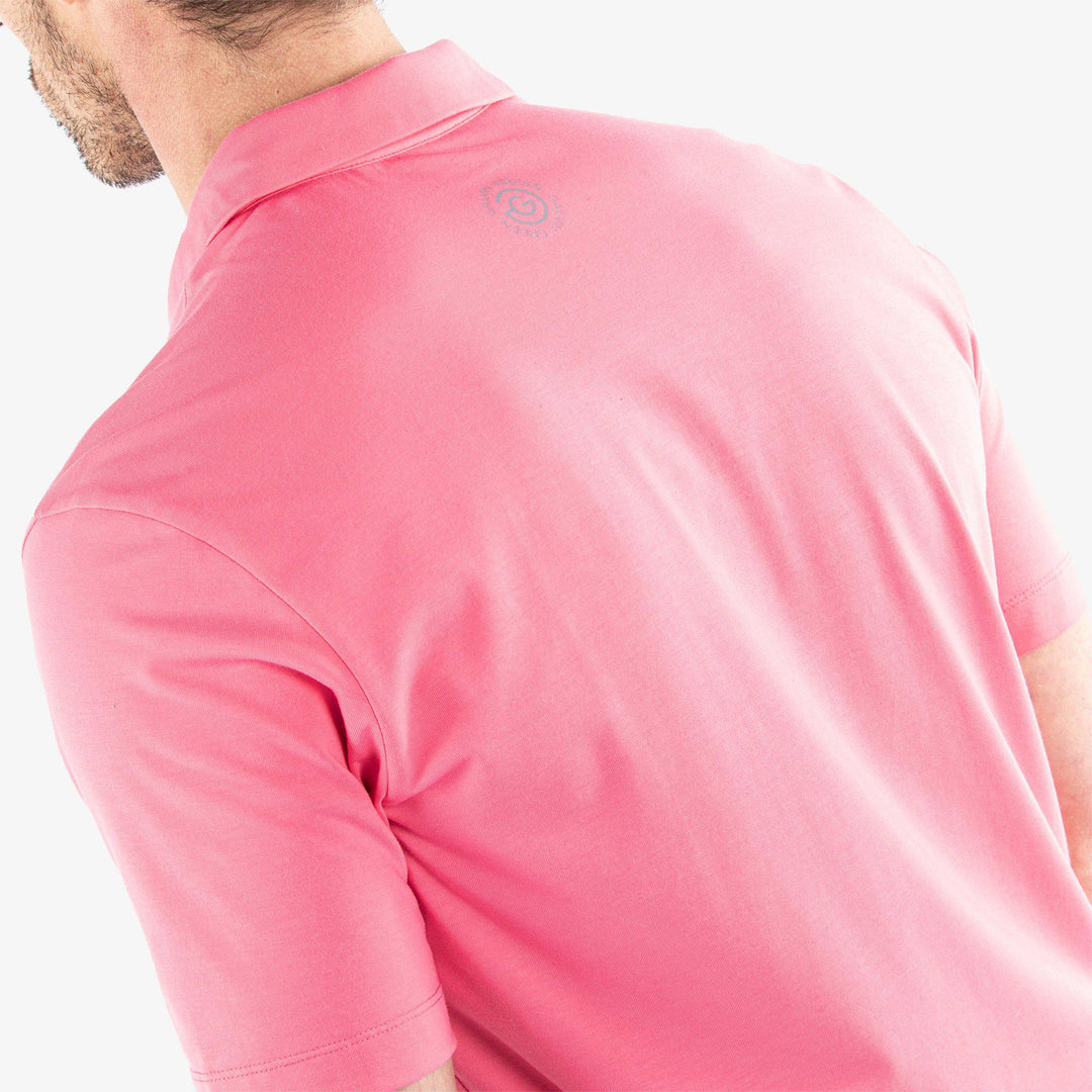Marcelo is a Breathable short sleeve golf shirt for Men in the color Camelia Rose(5)