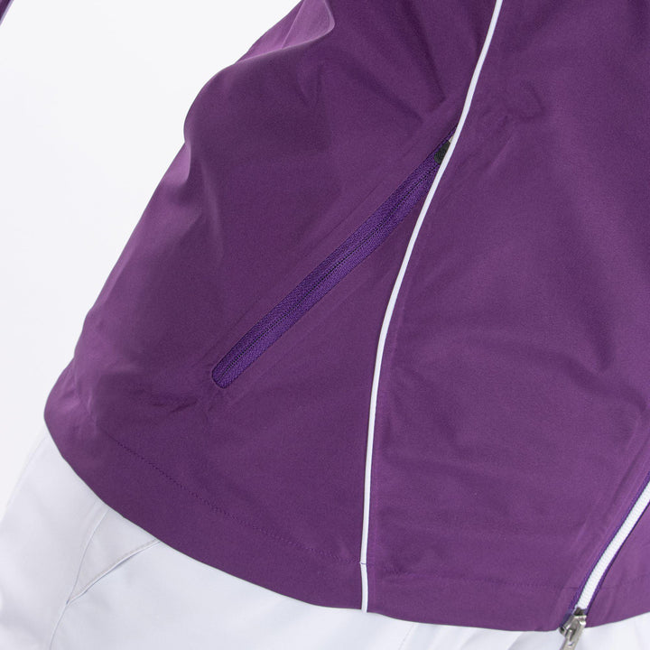 Arissa is a Waterproof jacket for Women in the color Imaginary Pink(4)
