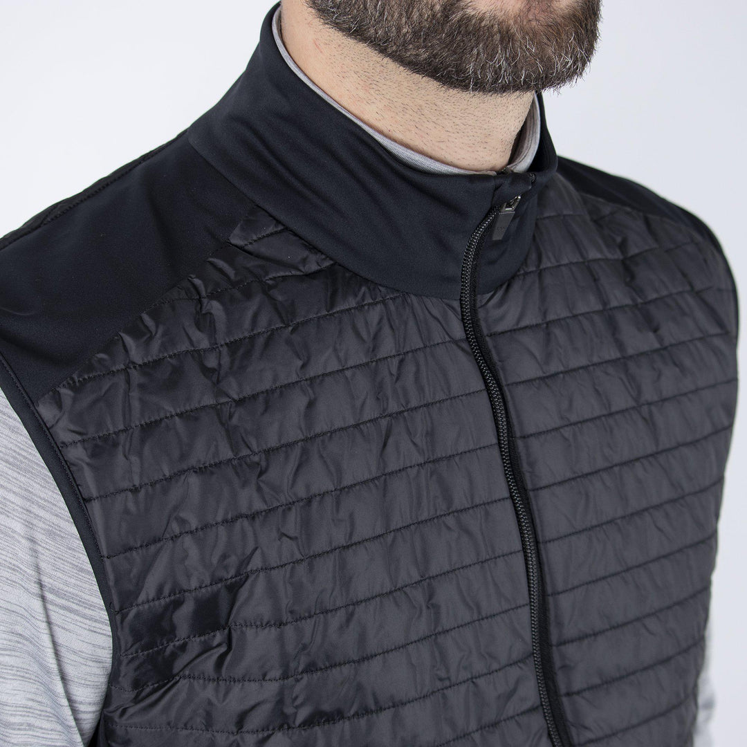 Louie is a Windproof and water repellent vest for Men in the color Black(3)
