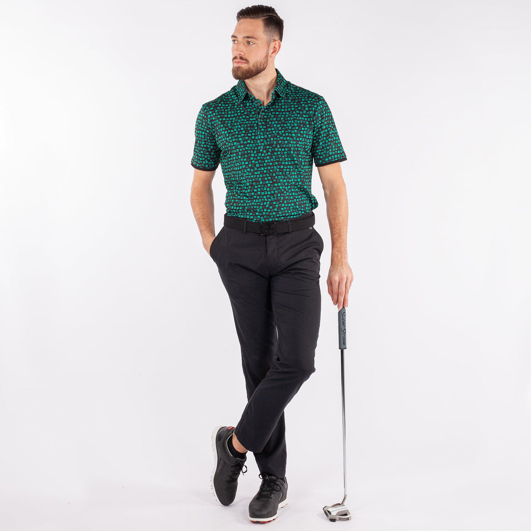 Mack is a Breathable short sleeve shirt for Men in the color Golf Green(2)