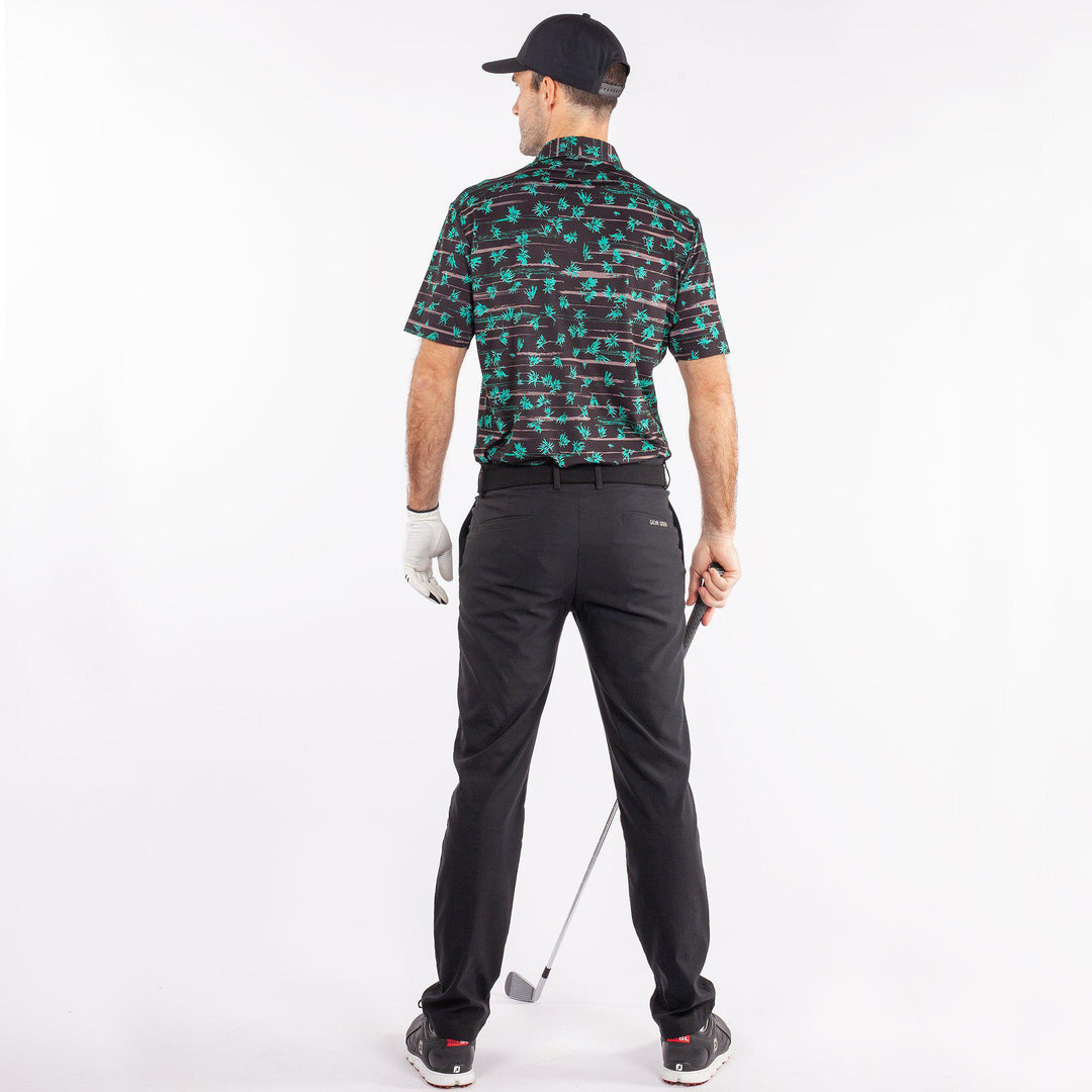 Malik is a Breathable short sleeve shirt for Men in the color Golf Green(4)