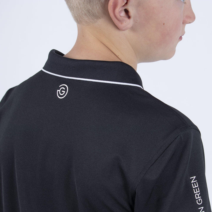 Rod is a Breathable short sleeve shirt for Juniors in the color Black(4)
