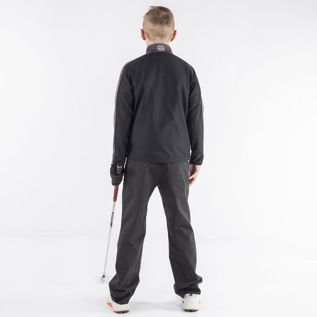 Roma is a Windproof and water repellent jacket for Juniors in the color Black(6)