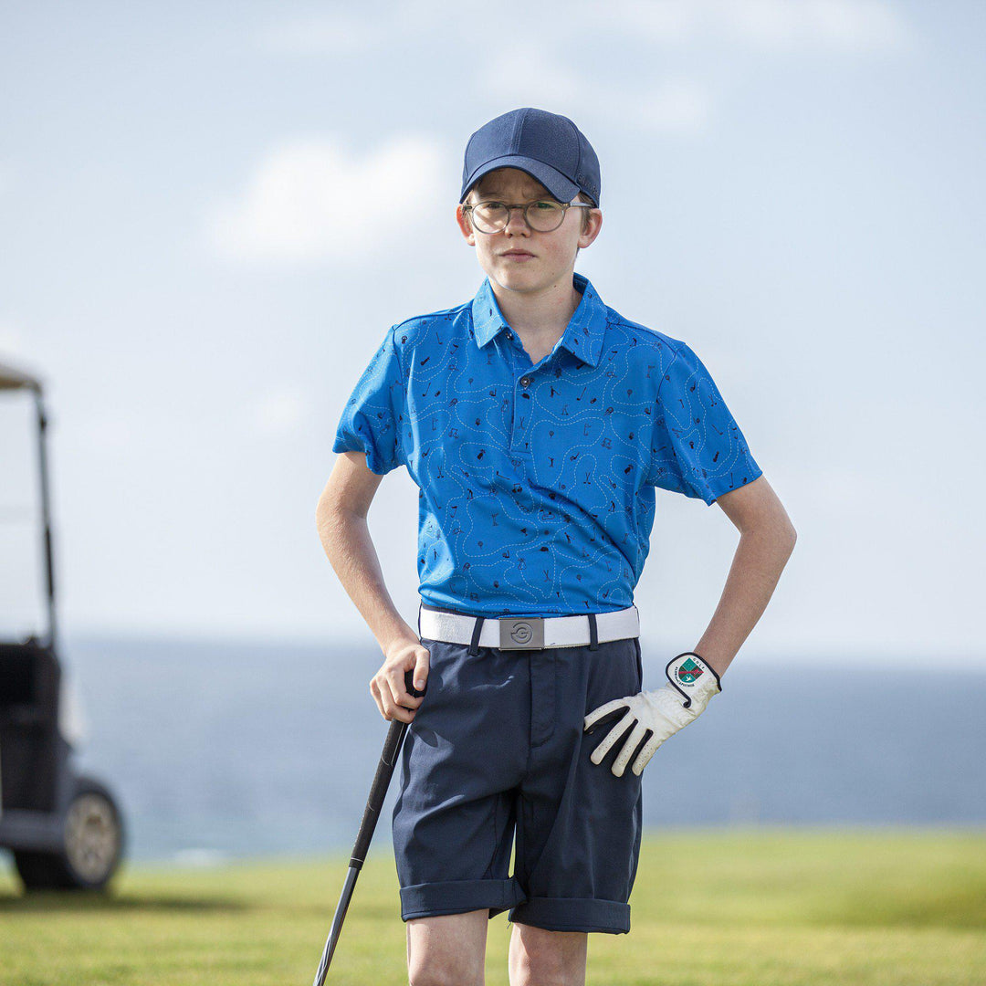 Raul is a Breathable golf shorts for Juniors in the color Navy(11)