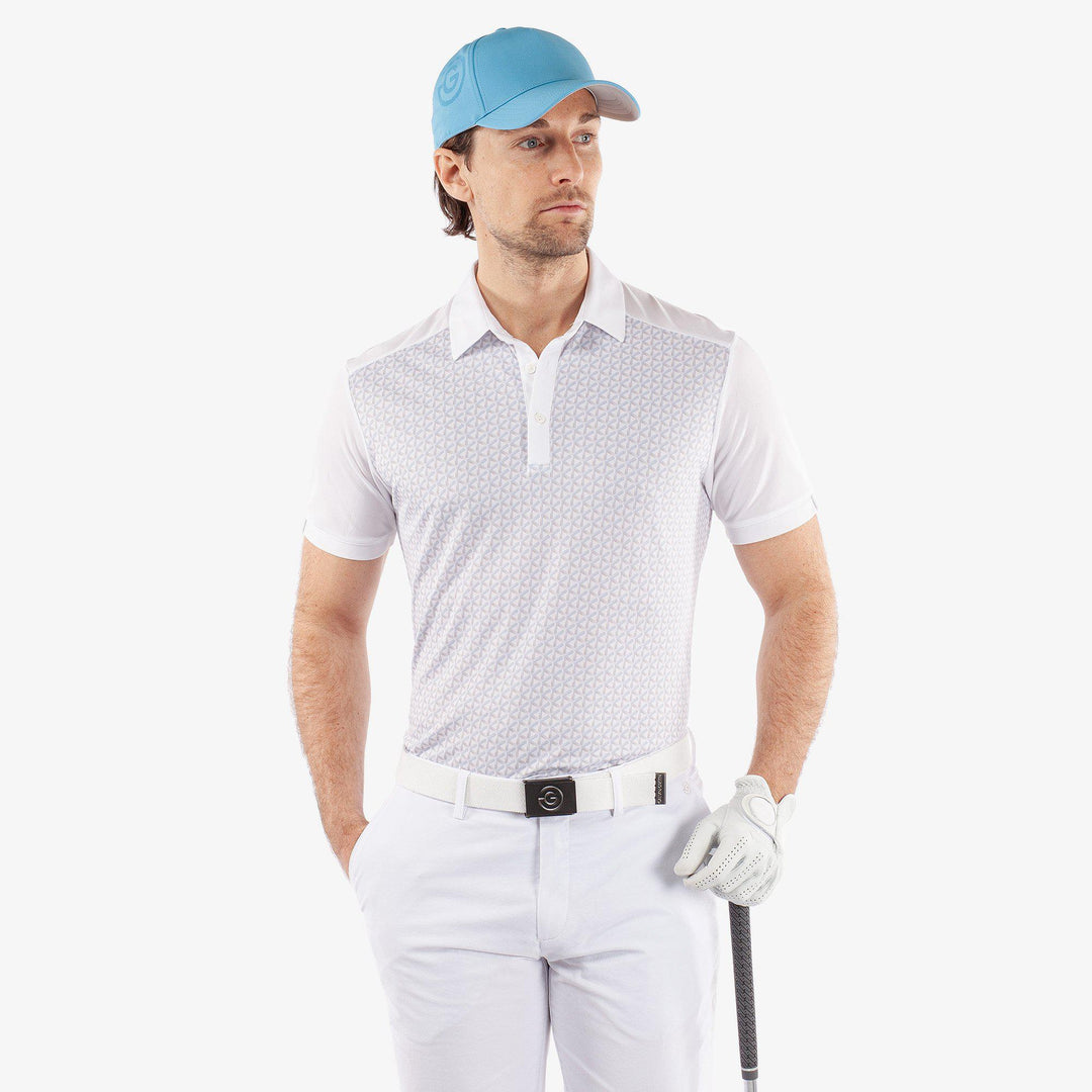 Mio is a Breathable short sleeve golf shirt for Men in the color Cool Grey/White(1)