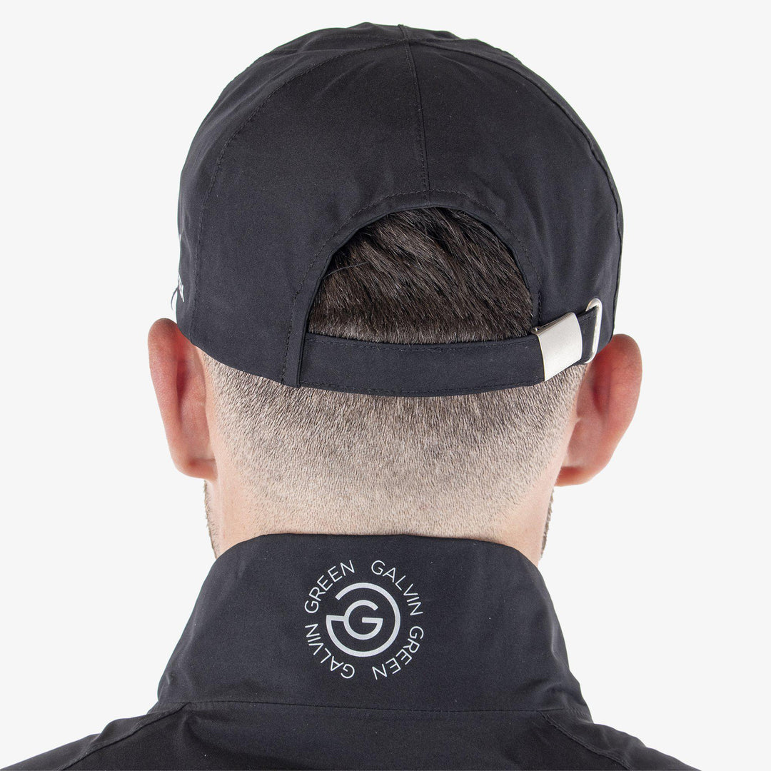 Axiom cresting is a Waterproof cap for  in the color Black(4)