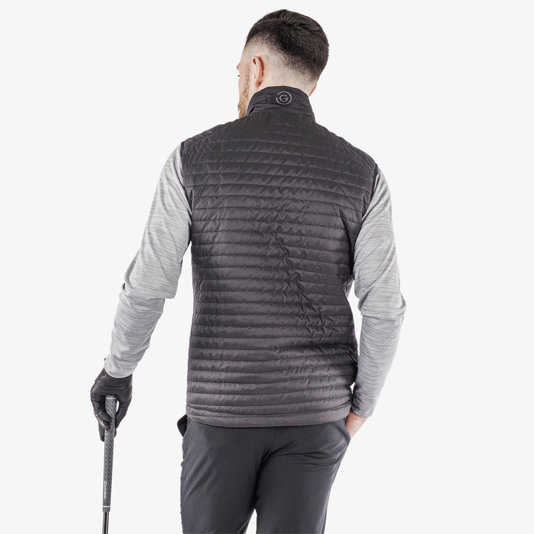Leroy is a Windproof and water repellent golf vest for Men in the color Black(7)