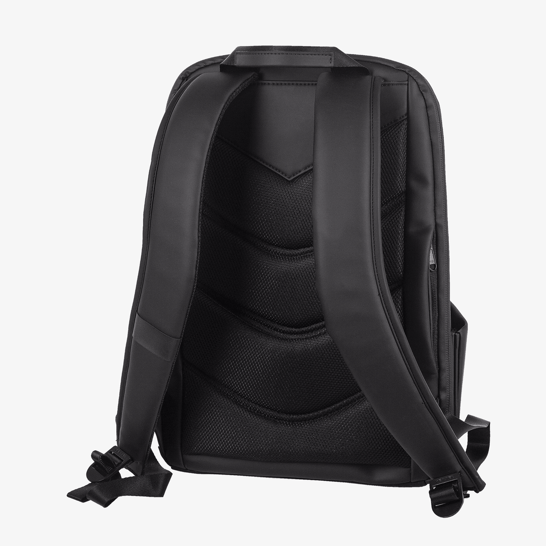 Tex is a Backpack in the color Black(3)