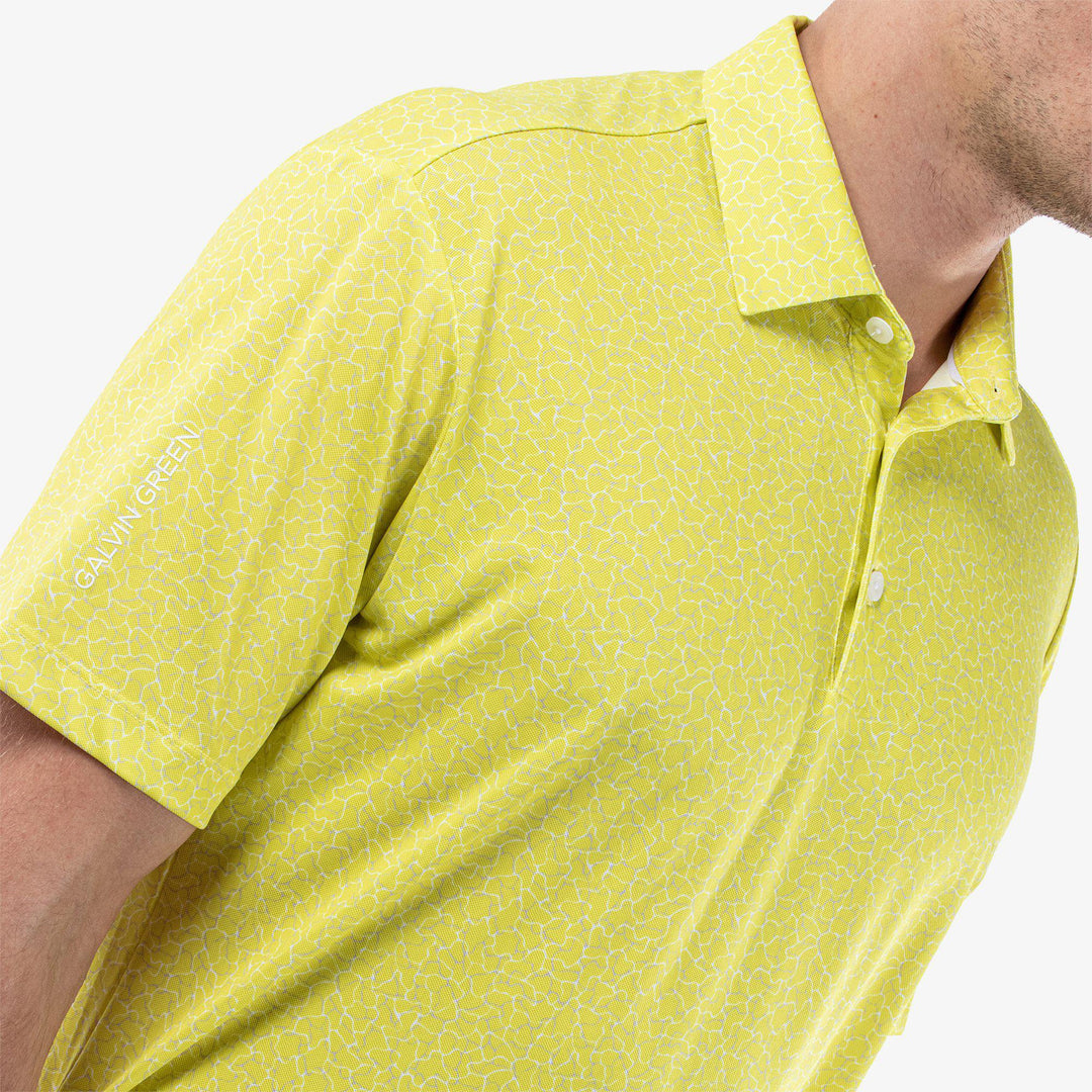 Mani is a Breathable short sleeve shirt for  in the color Sunny Lime(3)