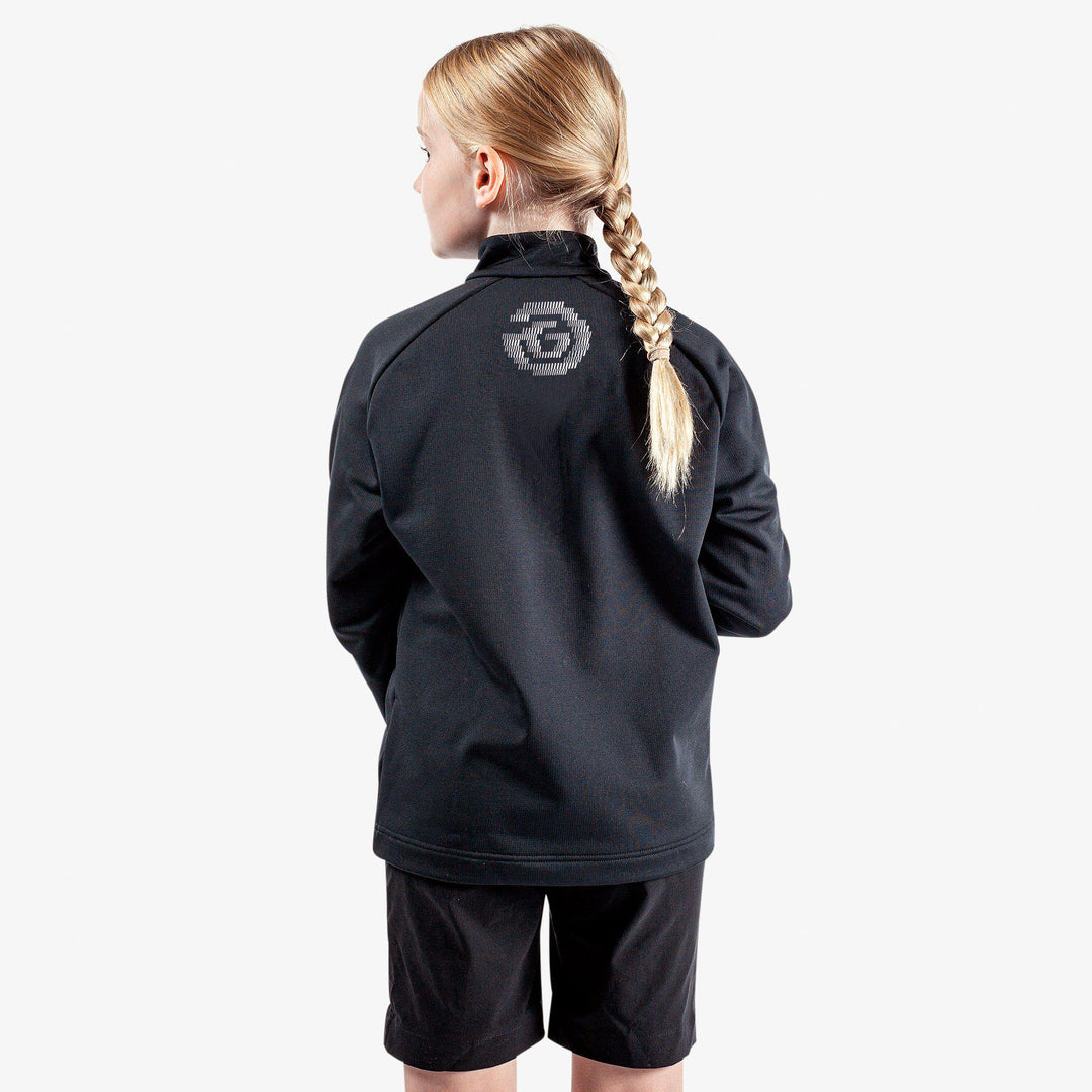 Raz is a Insulating golf mid layer for Juniors in the color Black(4)
